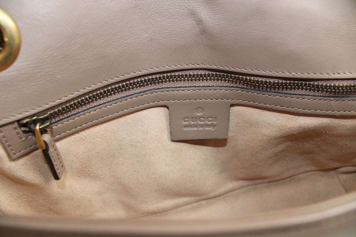 Gucci GG Marmont Media