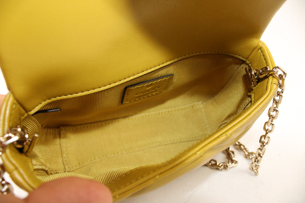 Gucci GG Marmont Super Mini