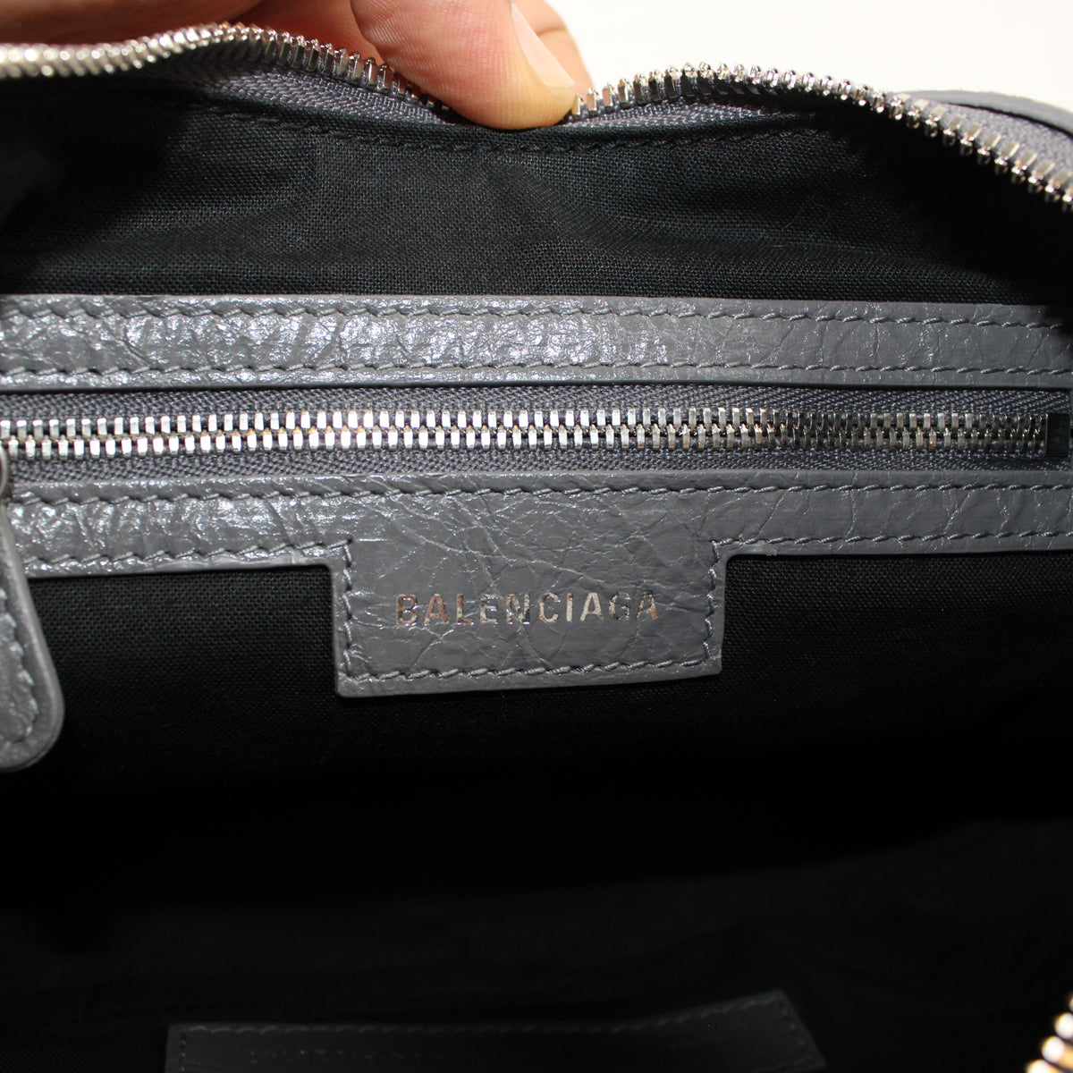Balenciga Le Cagole Small