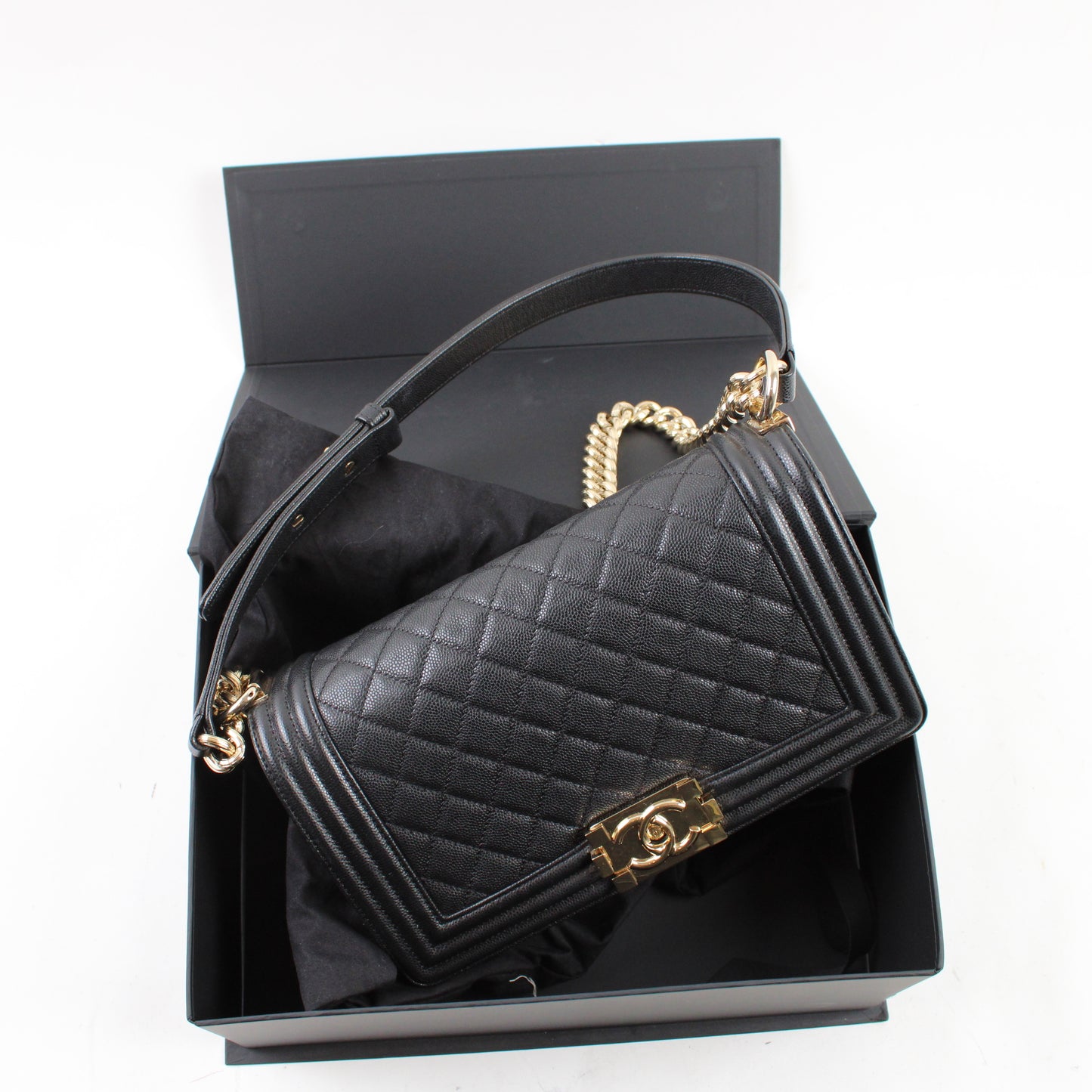 Chanel Boy Medium