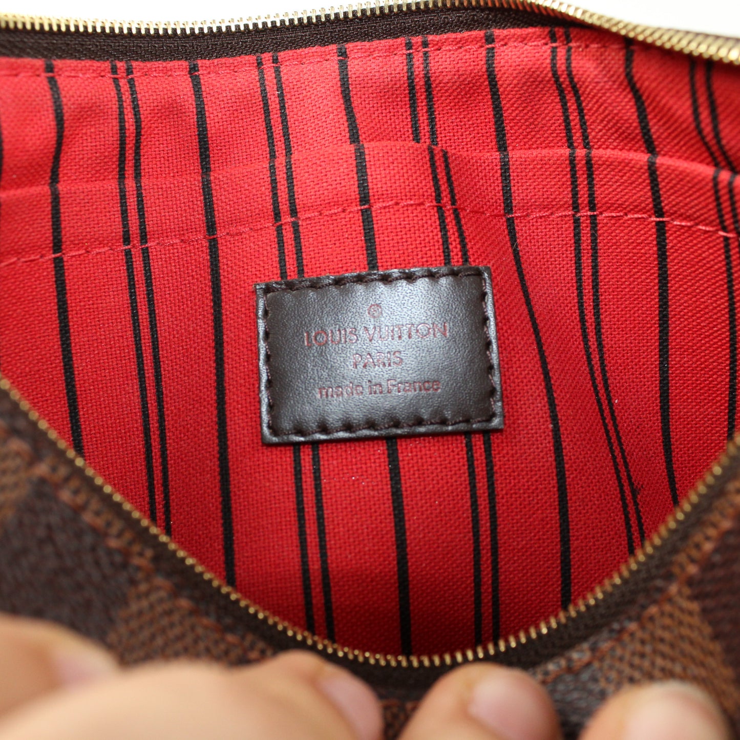 Louis Vuitton Pochette Damier Ébène