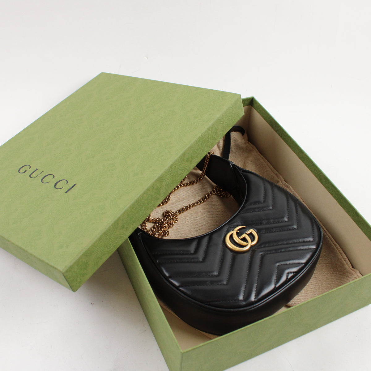Gucci GG Marmont Mezzaluna