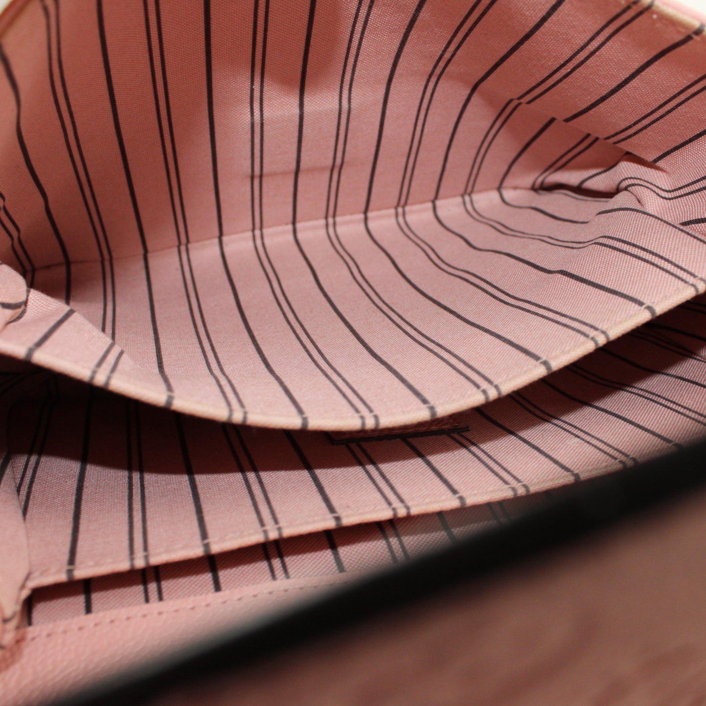 Louis Vuitton Pochette Métis