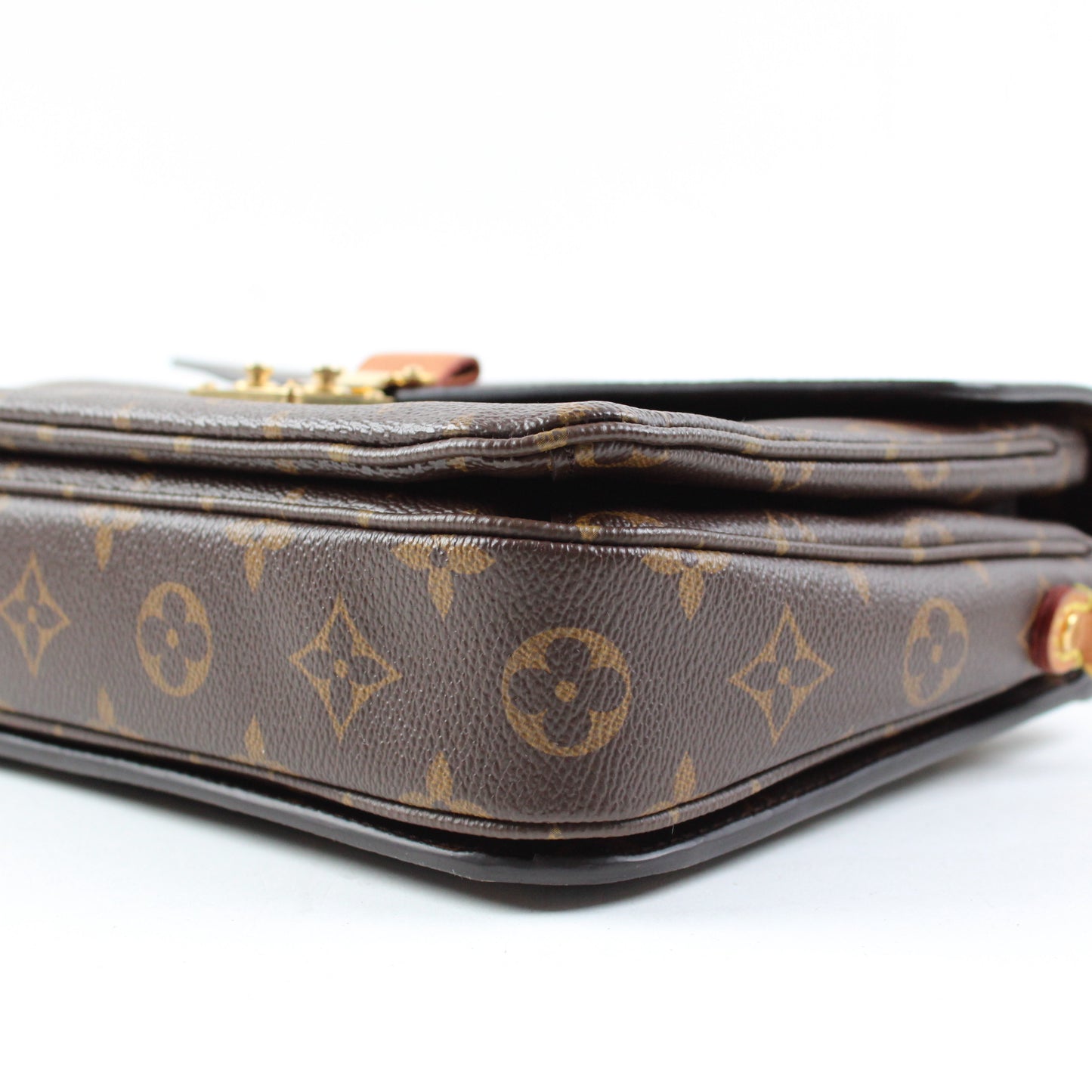 Louis Vuitton Pochette Mètis Monogram