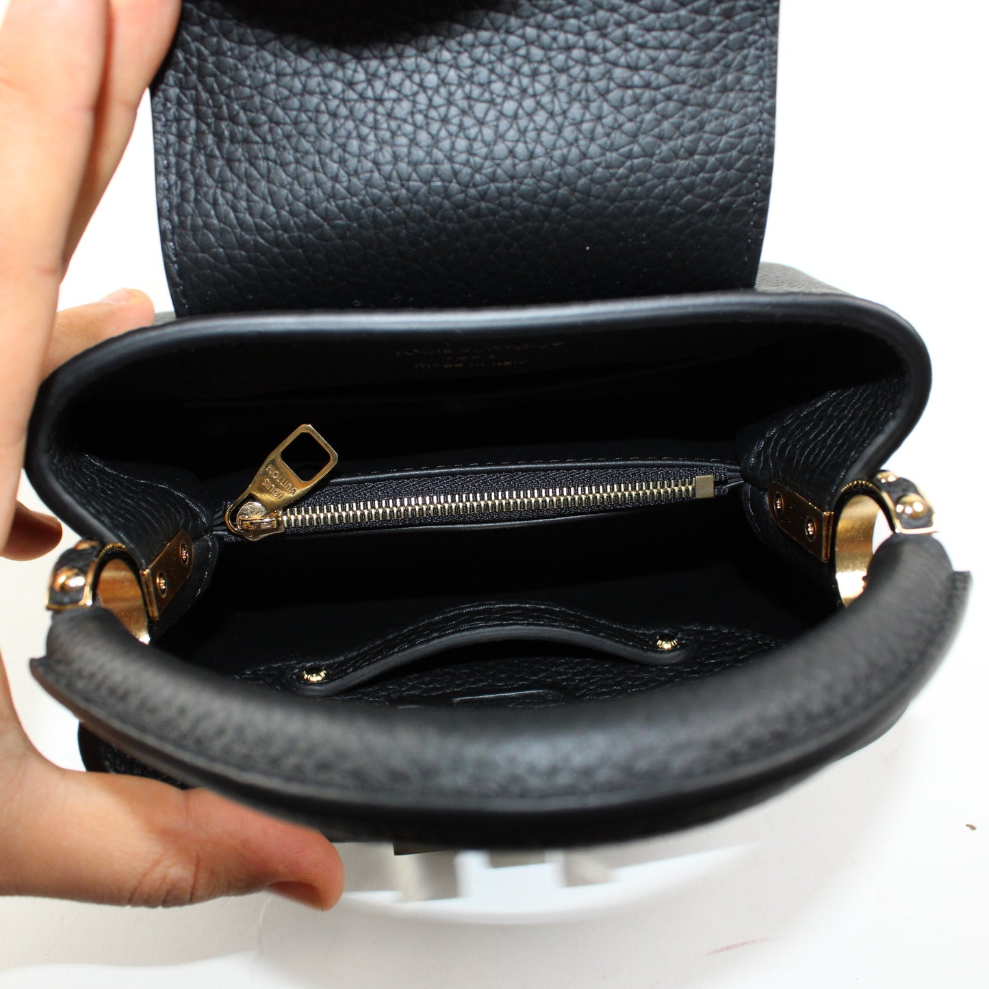 Louis Vuitton Capucines Mini