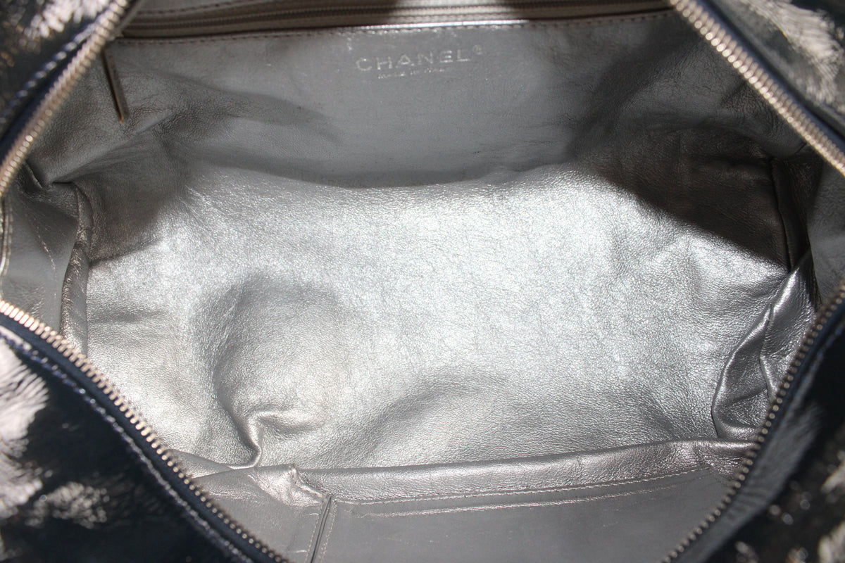 Chanel Luxe Ligne Bowler Bag In Vernice