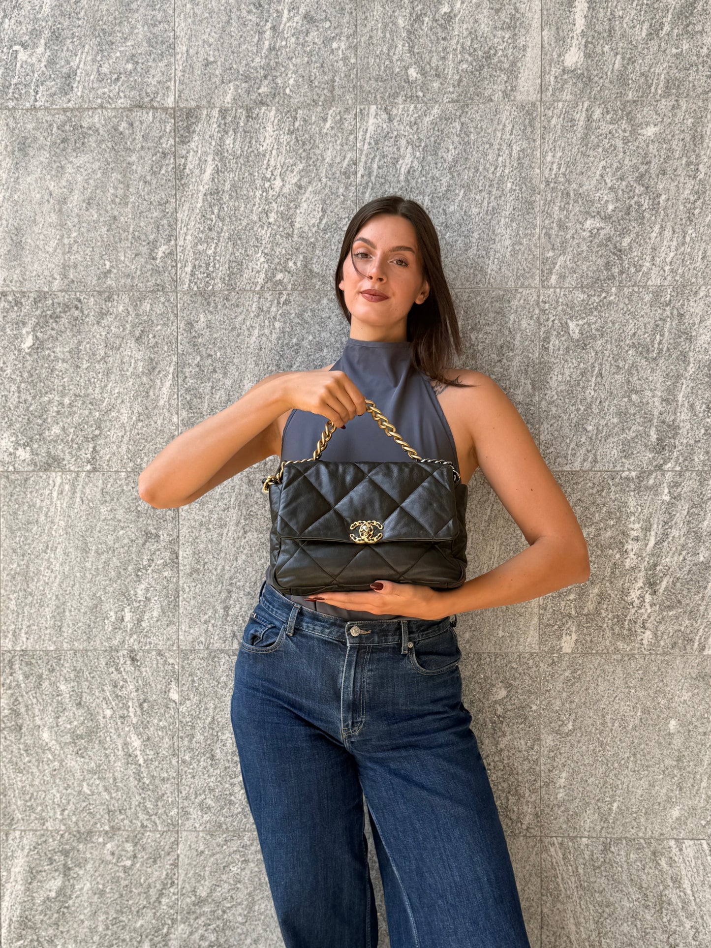Chanel 19 Grande