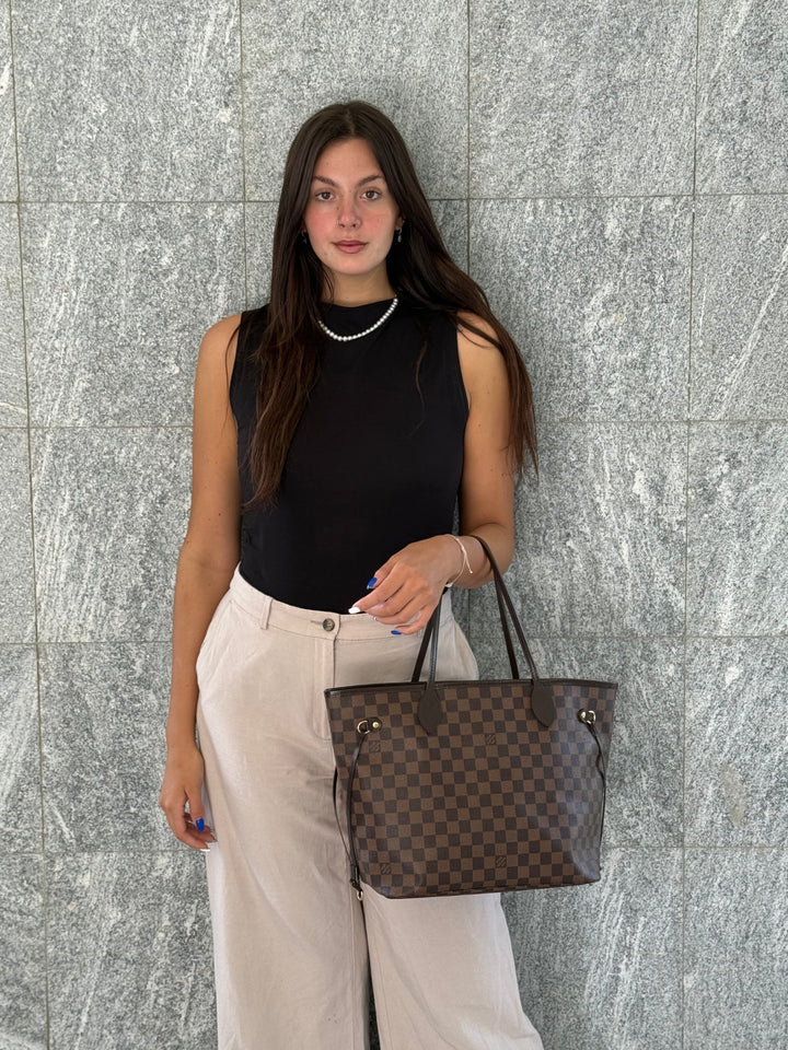 Louis Vuitton Neverfull MM In Damier Canvas