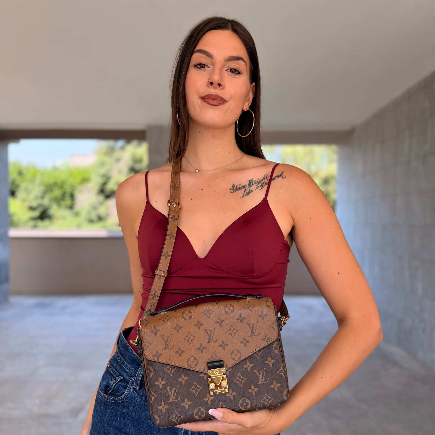 Louis Vuitton Pochette Mètis Reverse