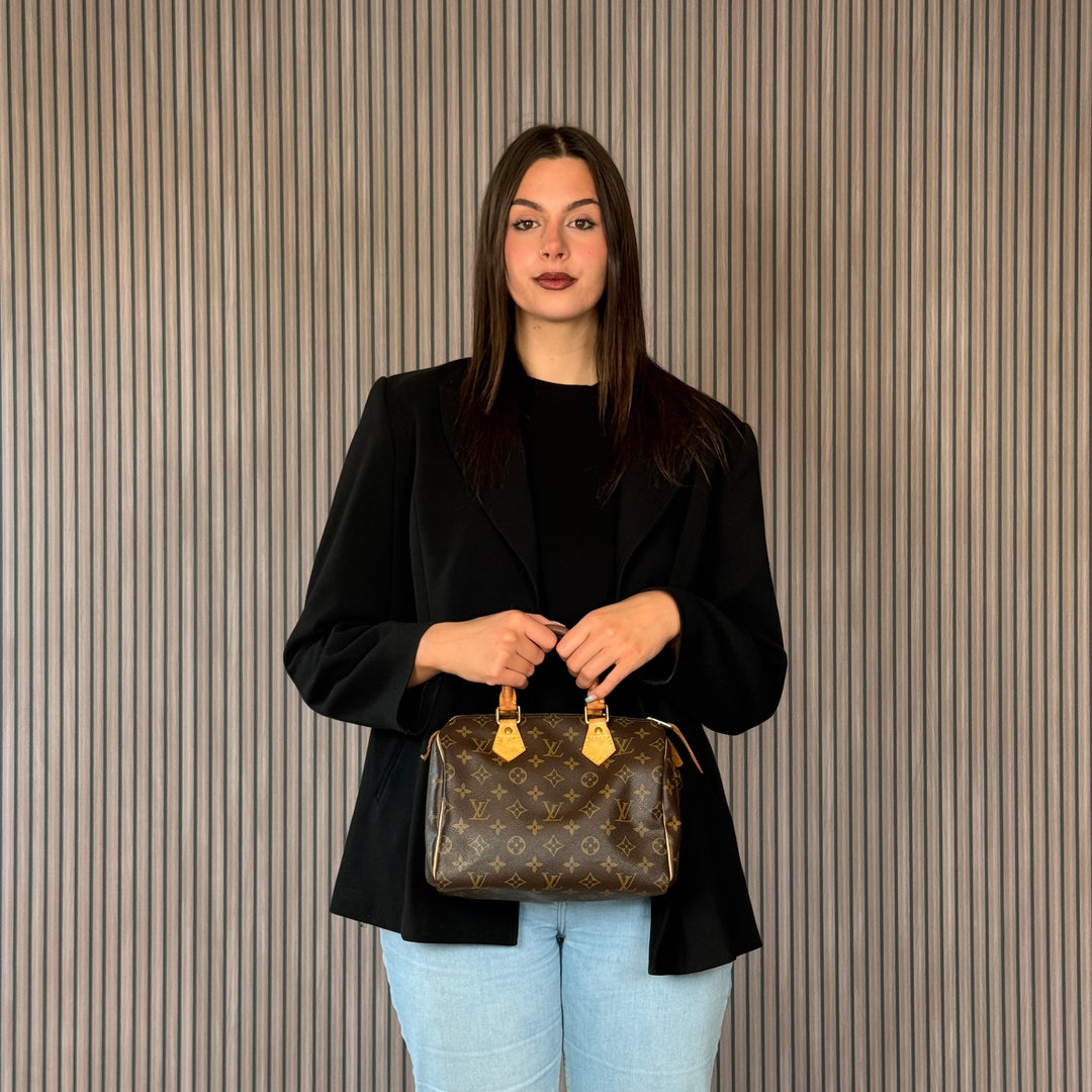 Louis Vuitton Speedy 25