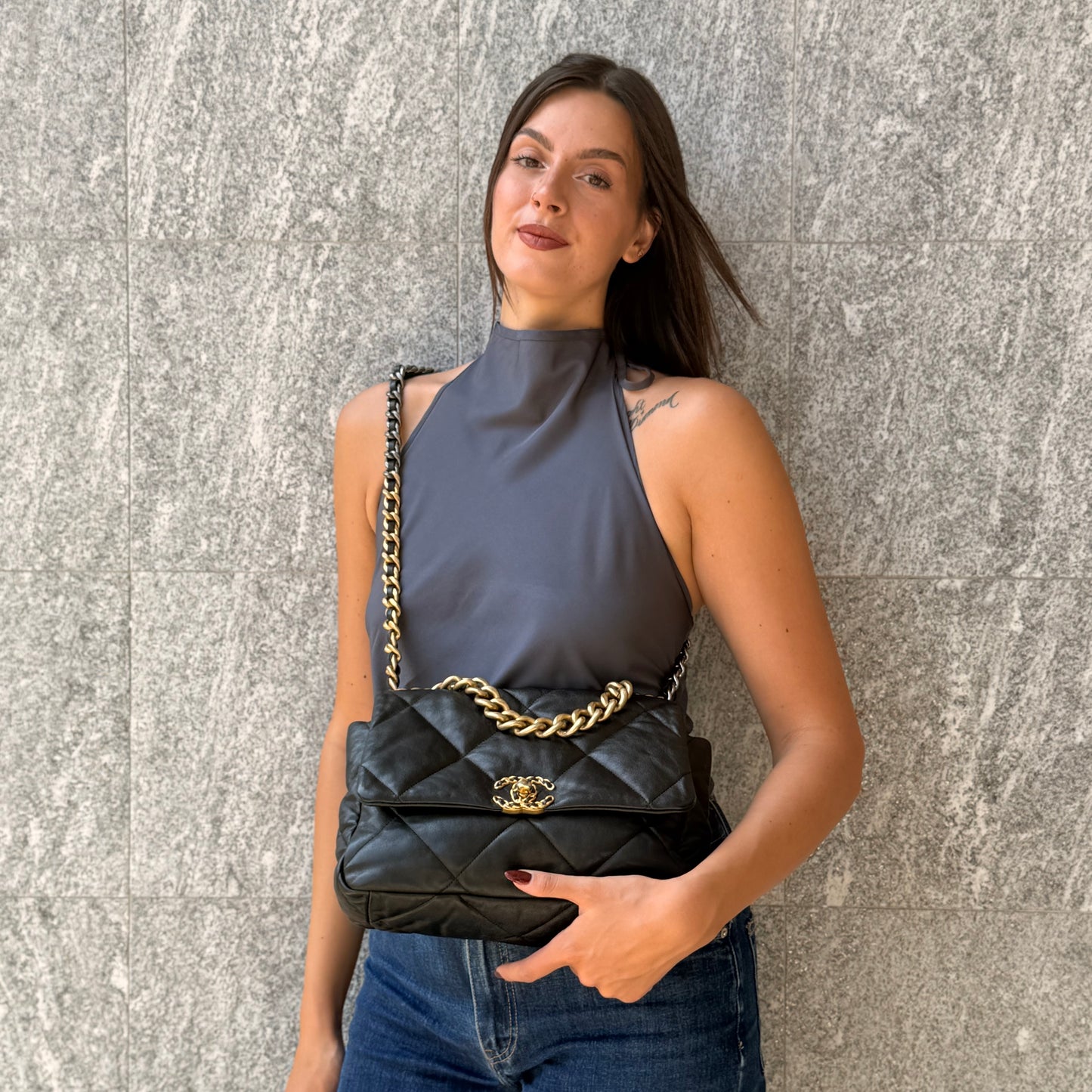 Chanel 19 Grande