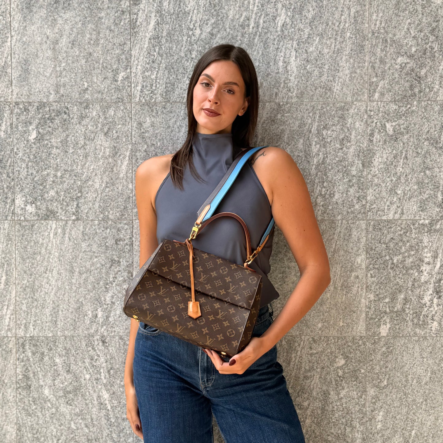 Louis Vuitton Clunny MM In Monogram