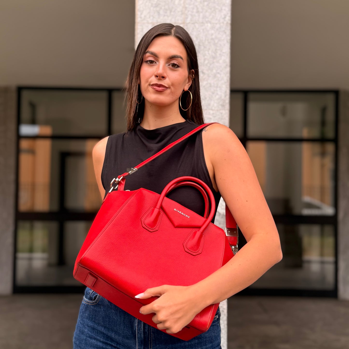 Givenchy Antigona Media