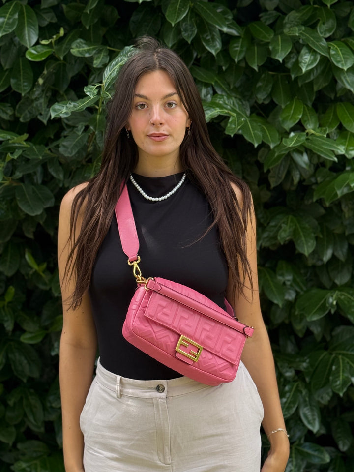 Fendi Baguette Media