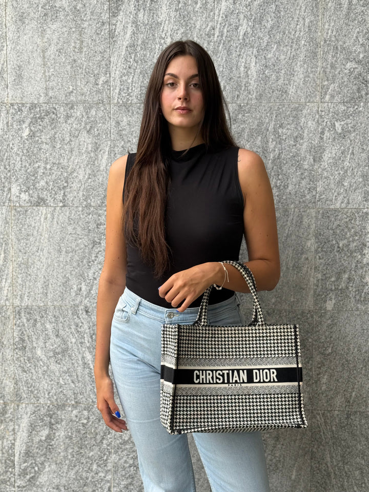 Christian Dior Booktote Media