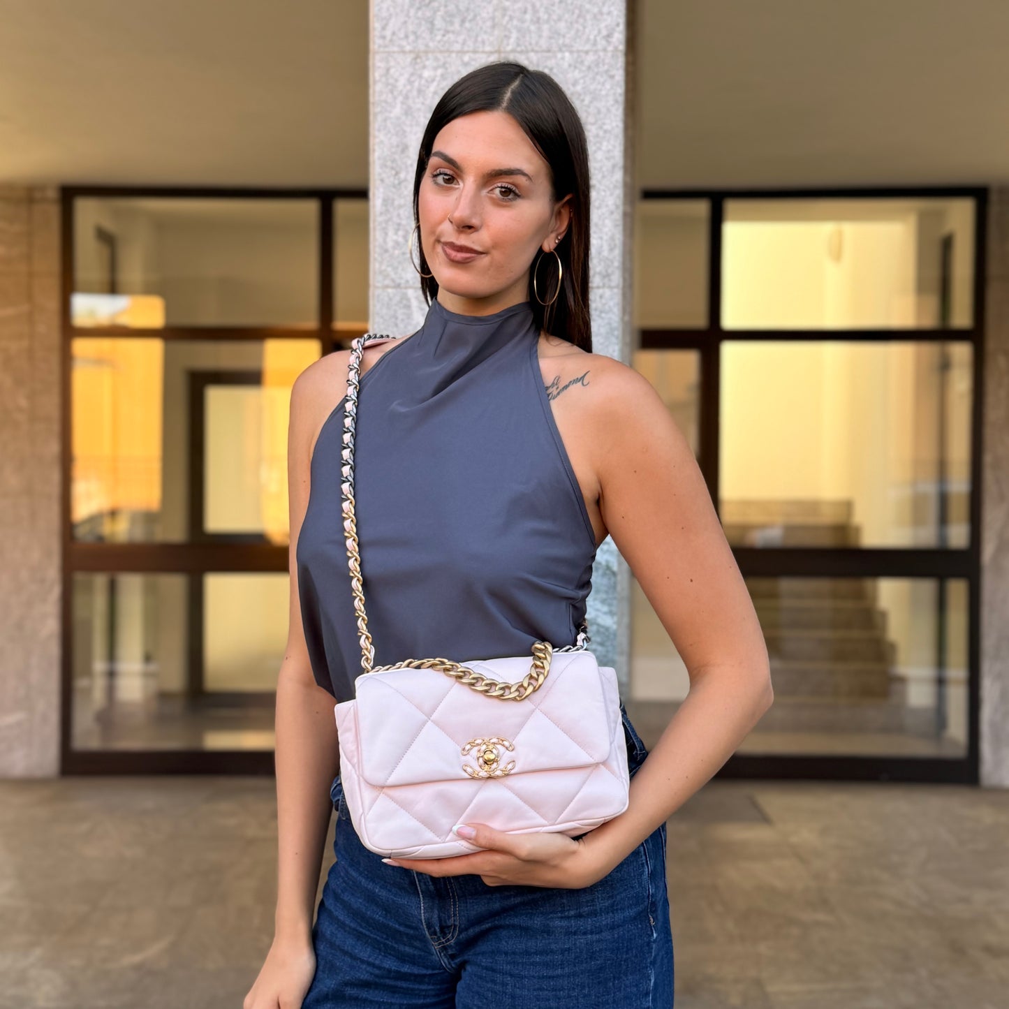 Chanel 19
