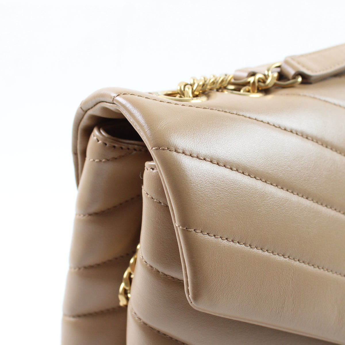 Saint Laurent Lou Lou Media