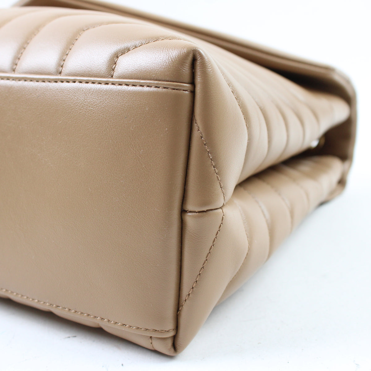 Saint Laurent Lou Lou Media