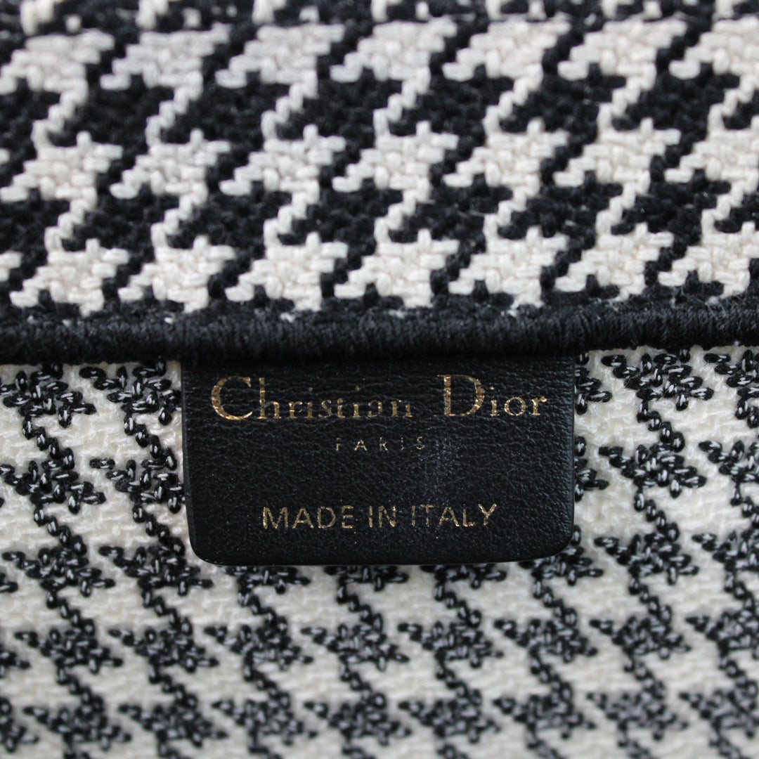 Christian Dior Booktote Media