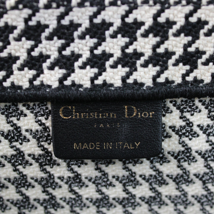 Christian Dior Booktote Media