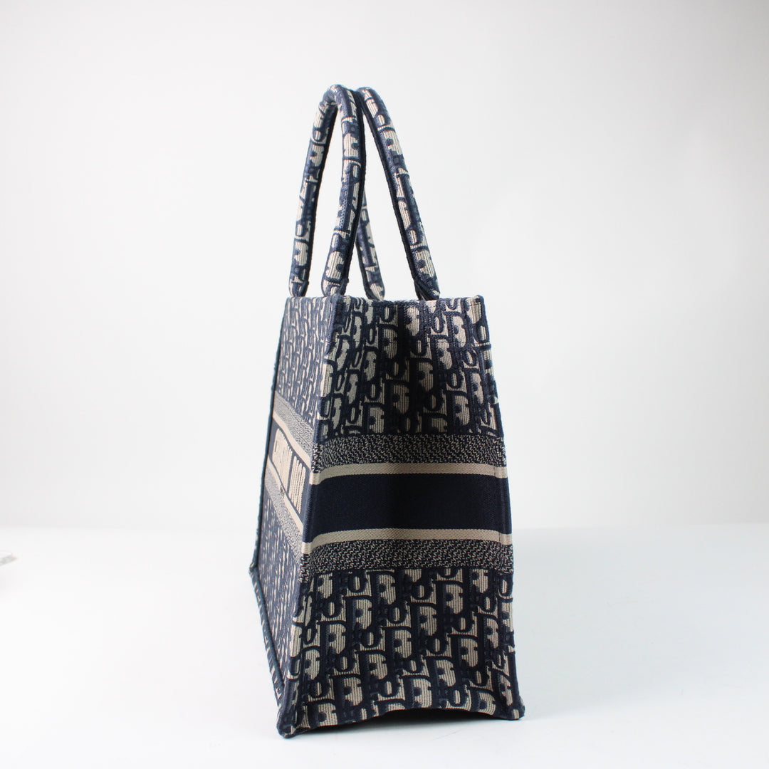 Christian Dior Booktote Media