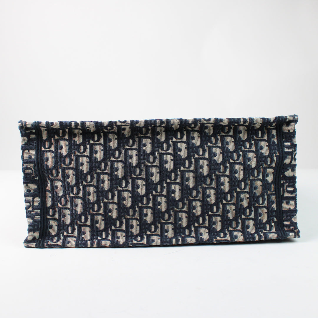 Christian Dior Booktote Media