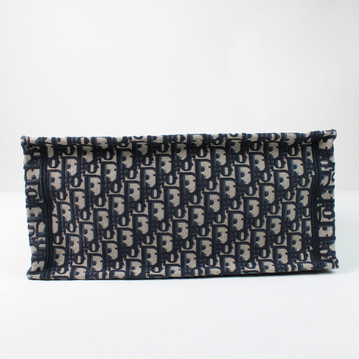Christian Dior Booktote Media