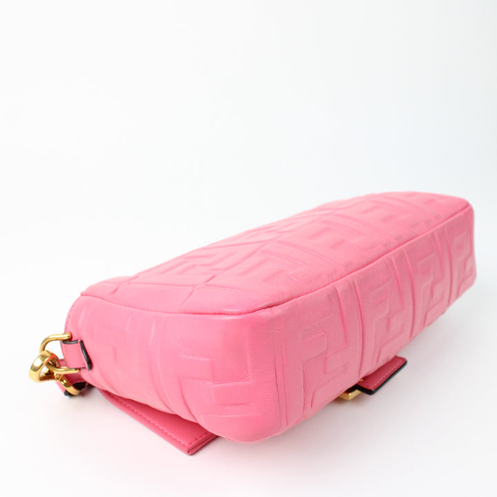 Fendi Baguette Media