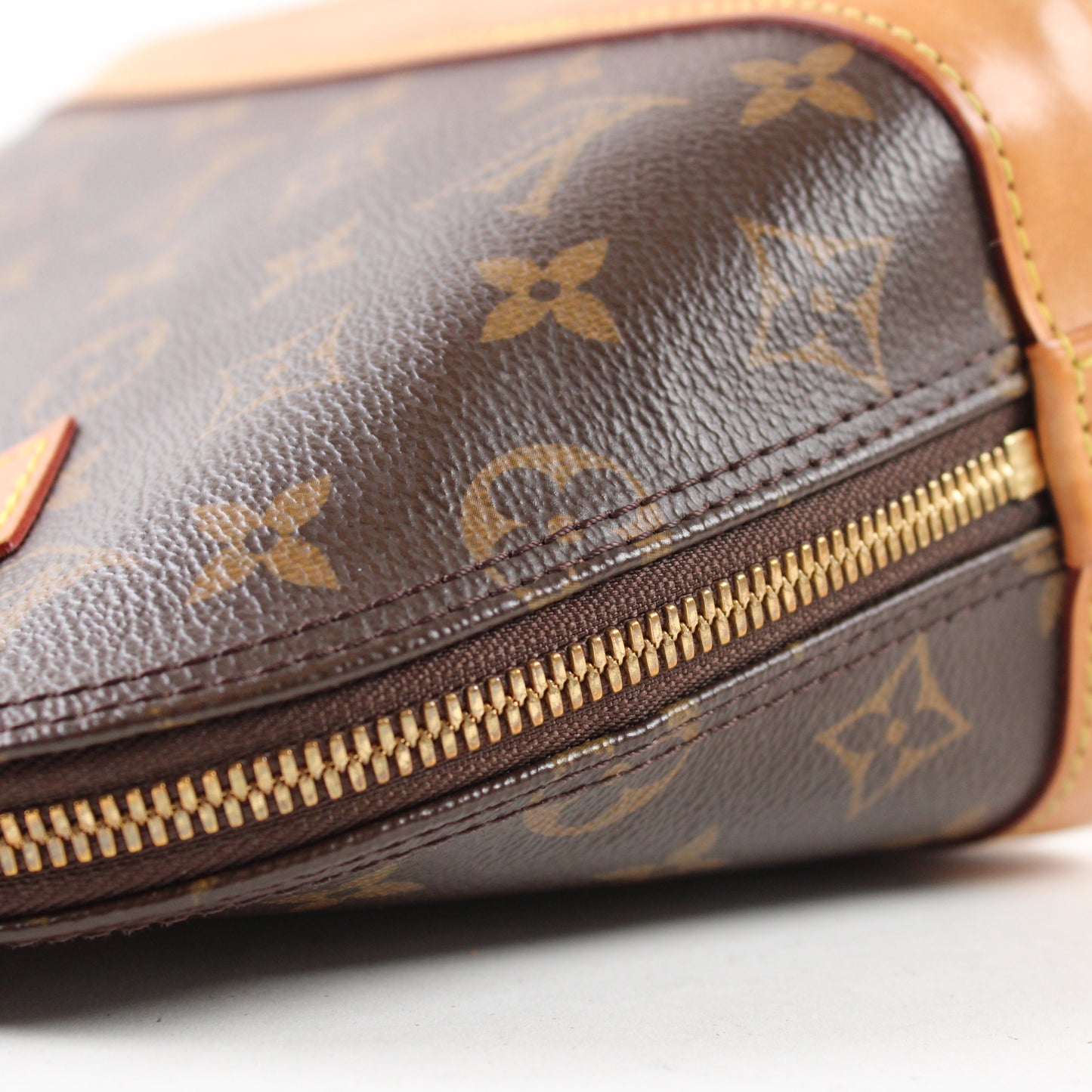 Louis Vuitton Alma BB Monogram