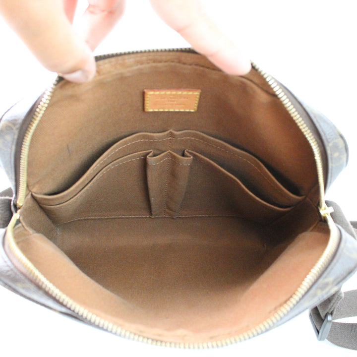 Louis Vuitton Beaubourd shoulder bag