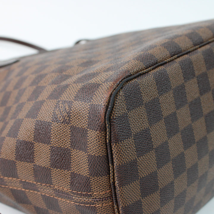 Louis Vuitton Neverfull MM In Damier Canvas