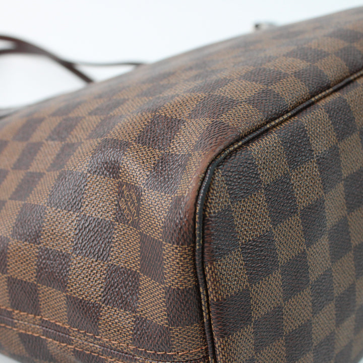 Louis Vuitton Neverfull MM In Damier Canvas