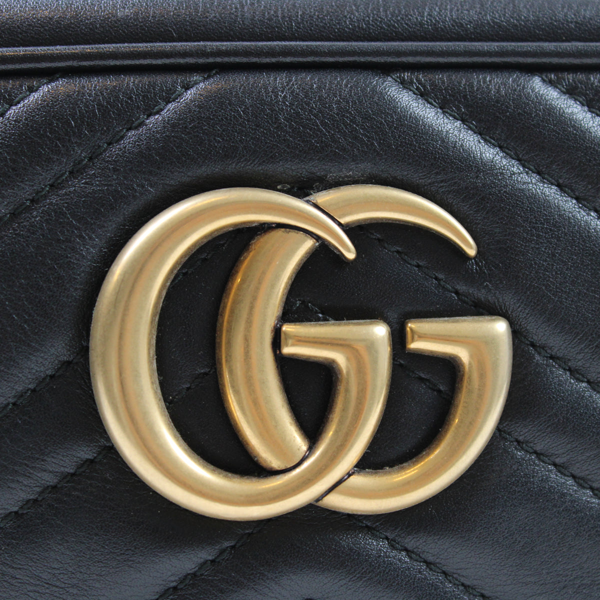 Gucci GG Marmont Camera Bag