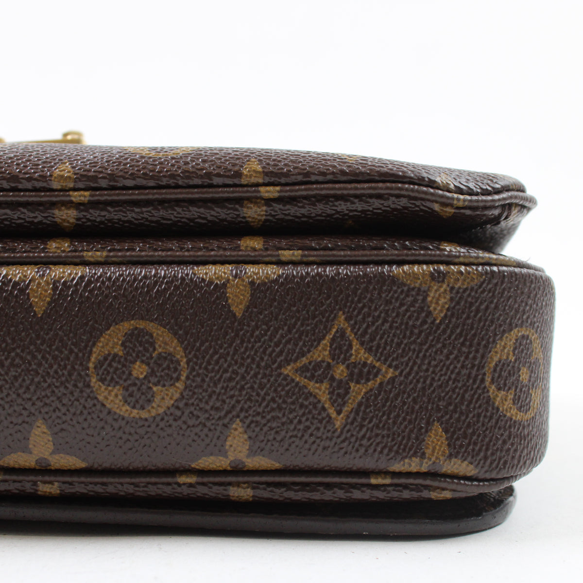 Louis Vuitton Pochette Métis