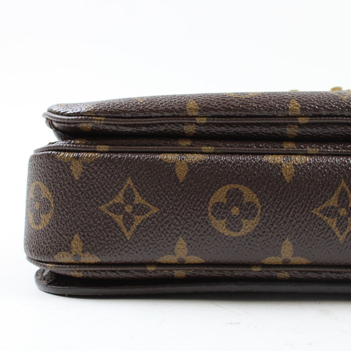 Louis Vuitton Pochette Métis