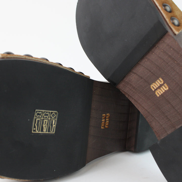 Miu Miu clogs in faded suede