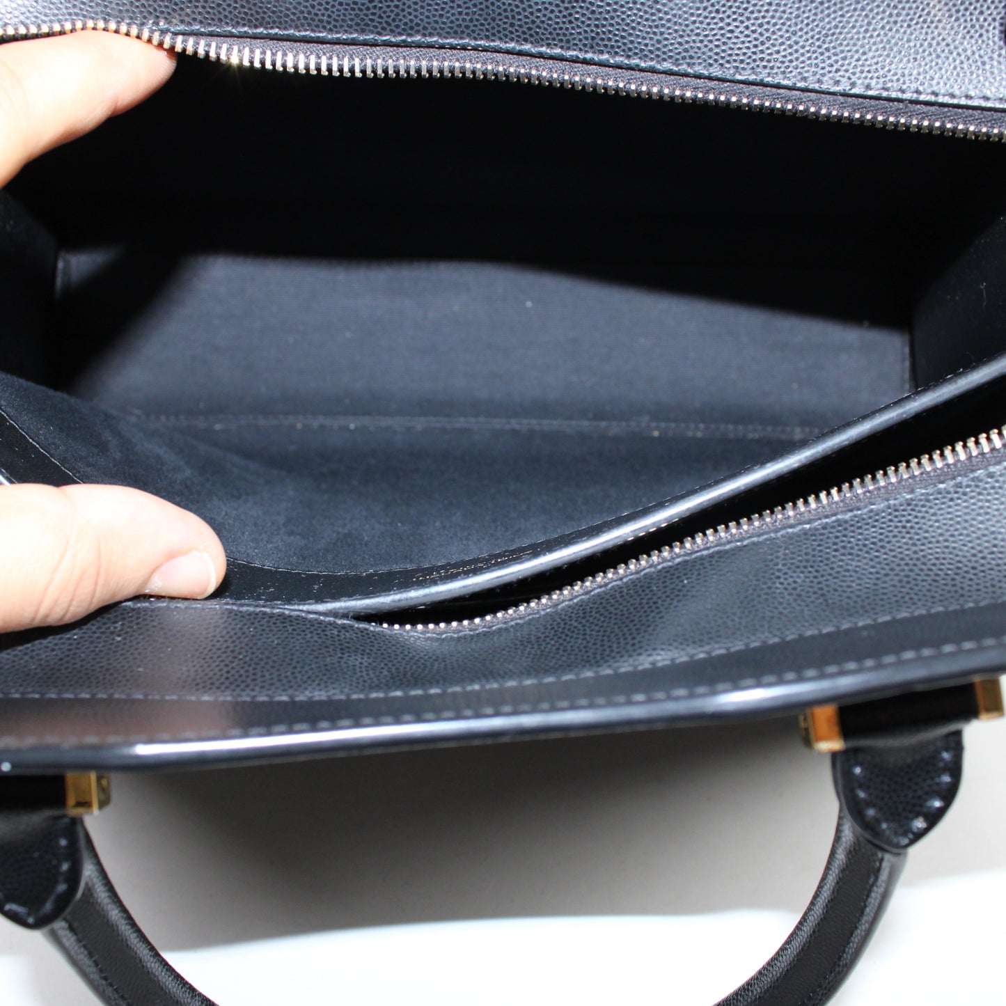 Saint Laurent Uptown Media