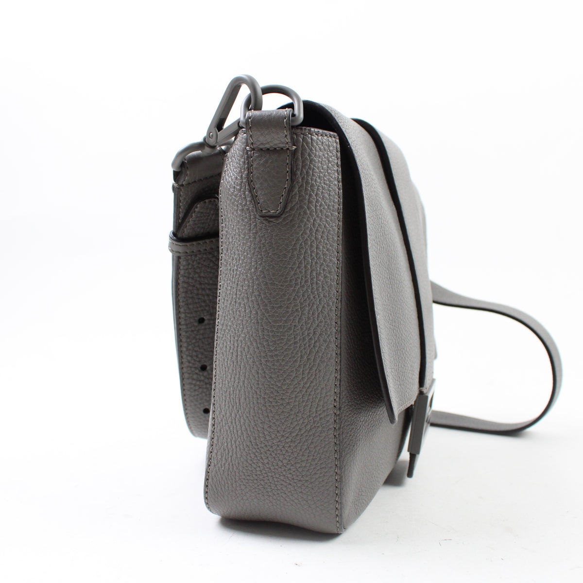 Fendi Baguette Messenger Media