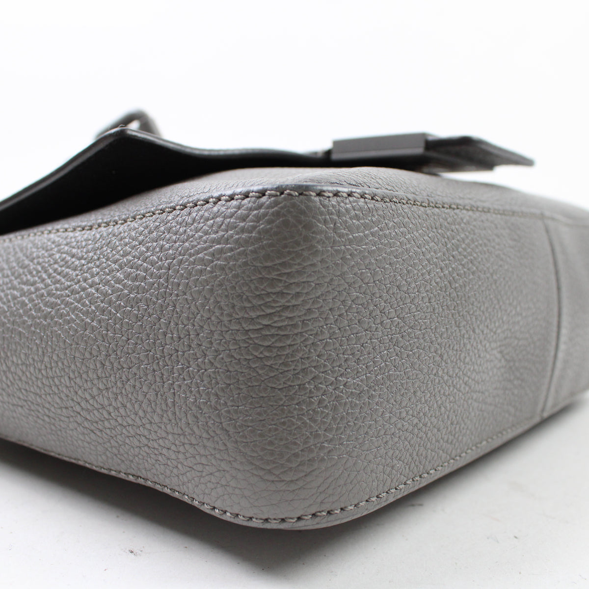 Fendi Baguette Messenger Media