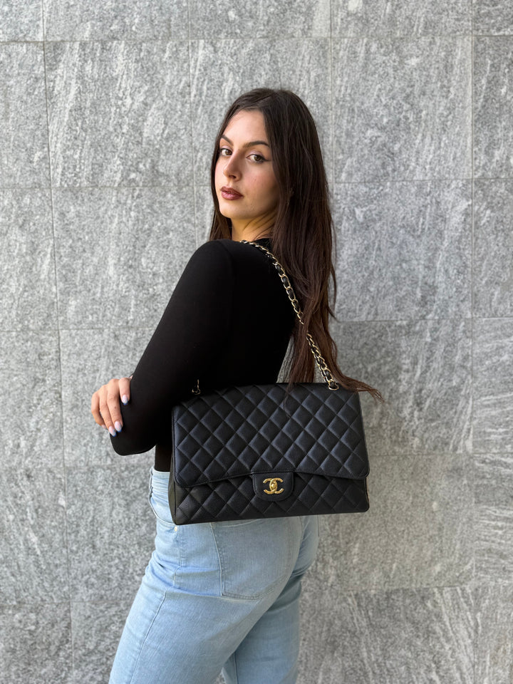 Chanel Timeless Maxi Jumbo