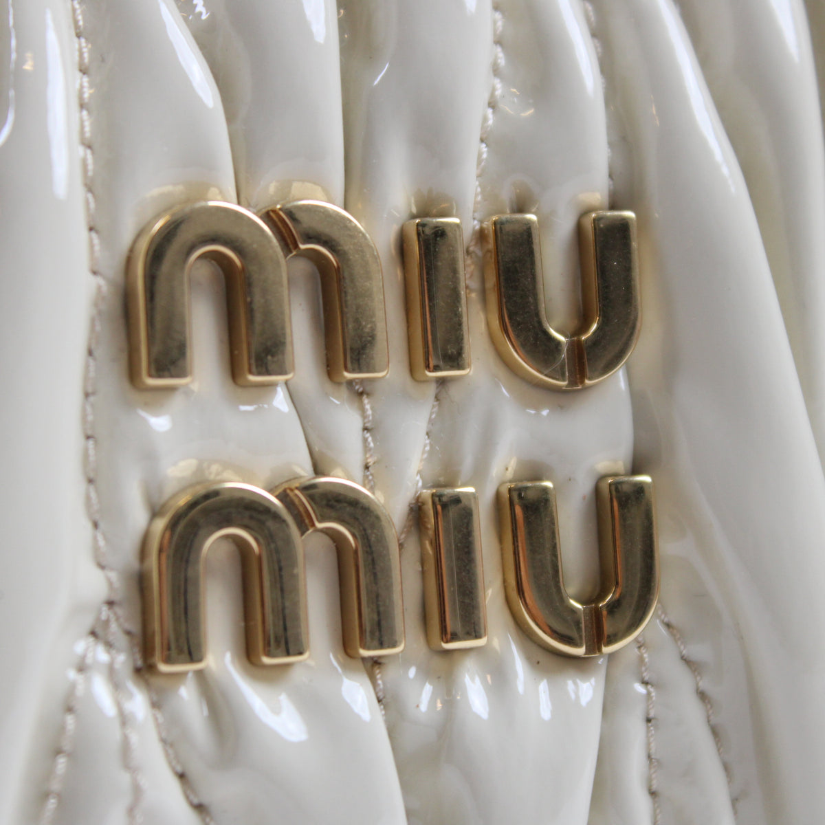Miu Miu Wander Small In Pelle Verniciata