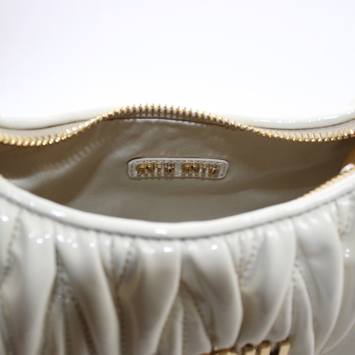 Miu Miu Wander Small In Pelle Verniciata