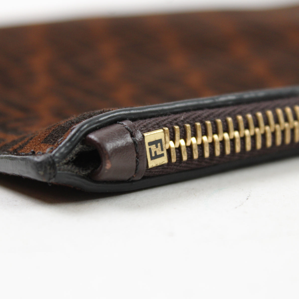 Fendi Medium Flat Pouch In Pelle Scamosciata