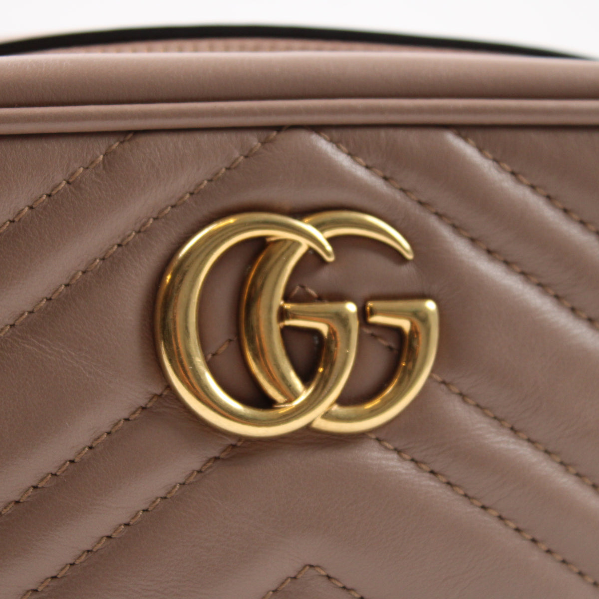 Gucci GG Marmont Camera Bag Mini