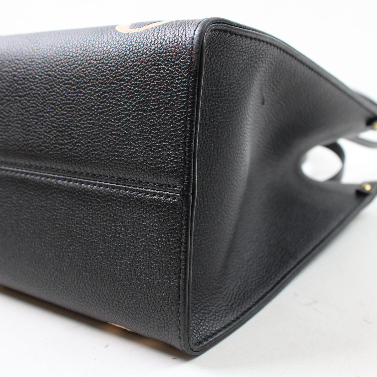 Louis Vuitton OnTheGo MM