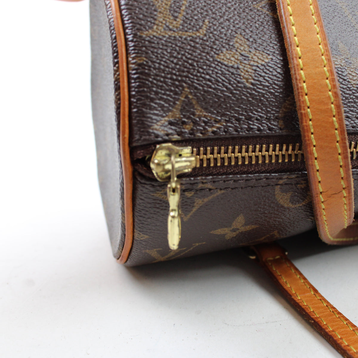 Louis Vuitton Papillon 28