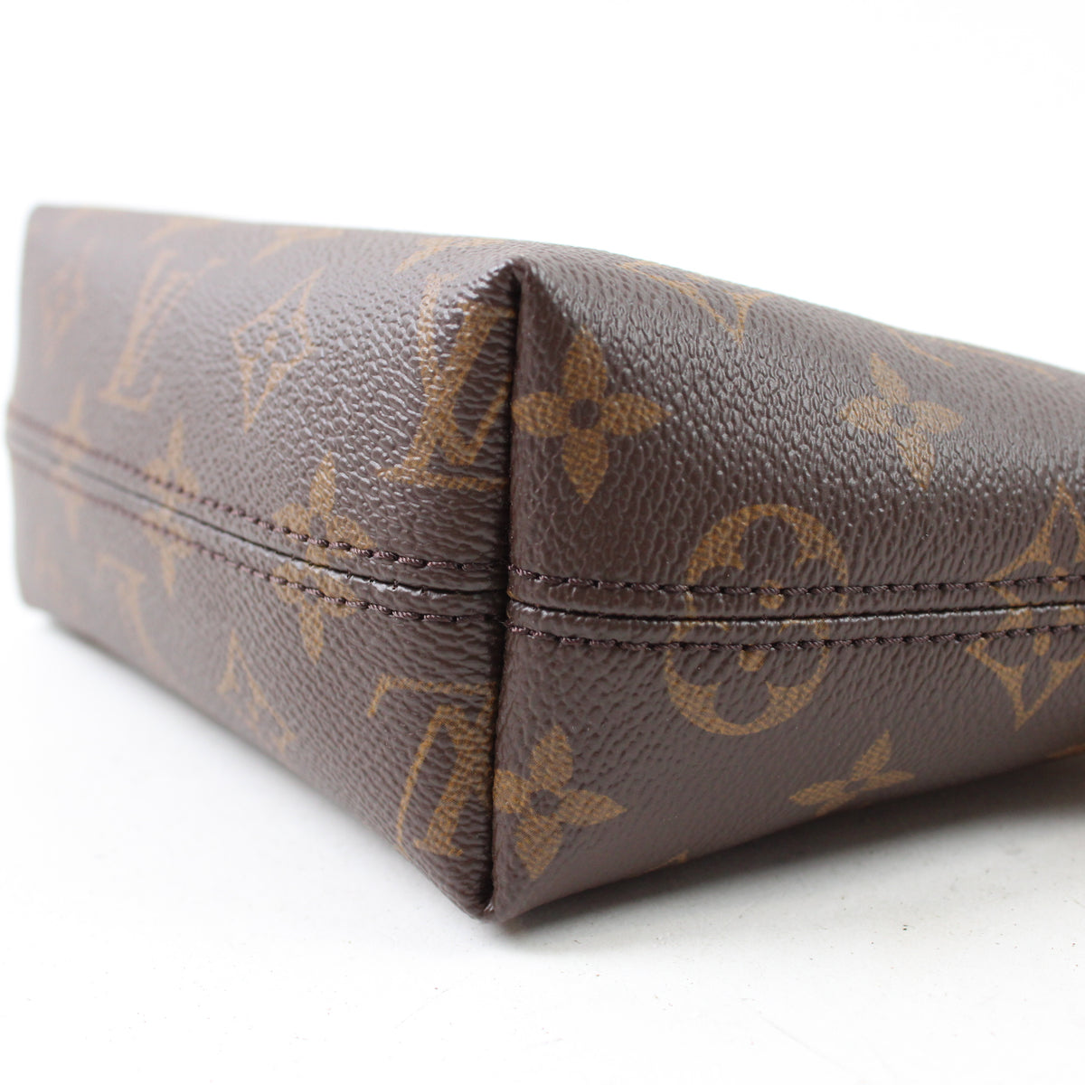 Louis Vuitton Pochette Hills