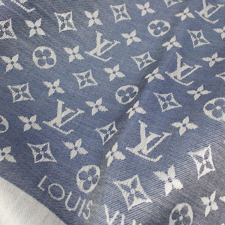 Louis Vuitton Scialle Monogram M71376