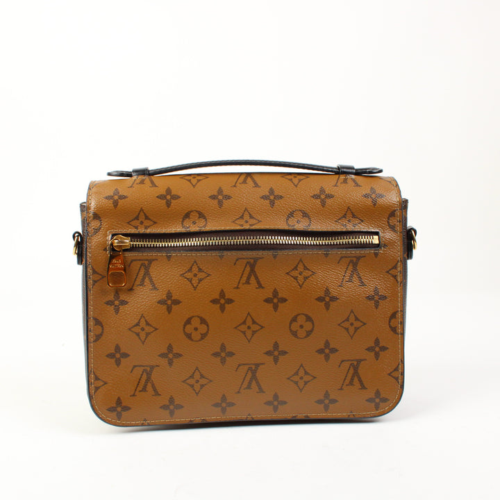 Louis Vuitton  Pochette Mètis Reverse