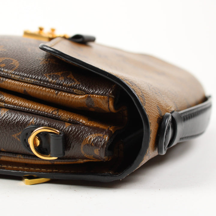 Louis Vuitton  Pochette Mètis Reverse